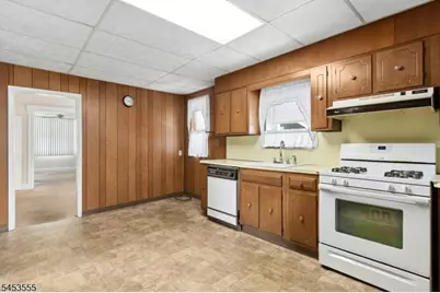 120 Elm St, Cranford Township, NJ 07016 - Photo 29