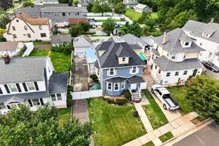 136 W Gibbons St, Linden, NJ 07036 - Photo 3
