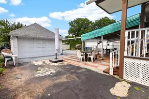 136 W Gibbons St, Linden, NJ 07036 - Photo 27