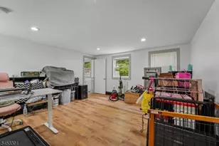 135 Millbrook Rd, Hardwick Township, NJ 07825 - Photo 13
