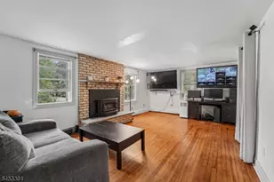 135 Millbrook Rd, Hardwick Township, NJ 07825 - Photo 9