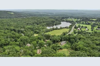 135 Millbrook Rd, Hardwick Township, NJ 07825 - Photo 35