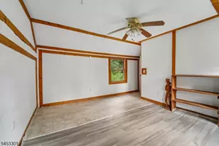 135 Millbrook Rd, Hardwick Township, NJ 07825 - Photo 31
