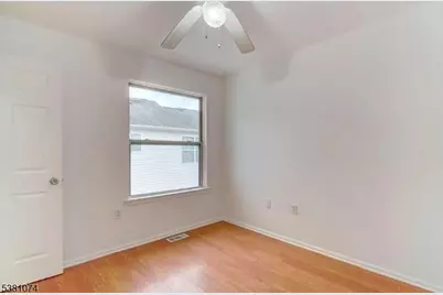 500 Great Beds Ct, Perth Amboy, NJ 08861 - Photo 9