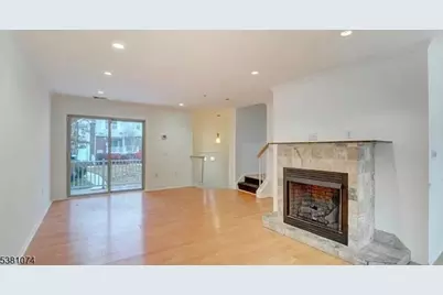 500 Great Beds Ct, Perth Amboy, NJ 08861 - Photo 3