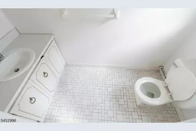 19 Village Pl, Secaucus, NJ 07094 - Photo 25