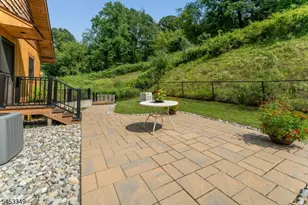 13 Johnston Dr, Bethlehem Township, NJ 08804 - Photo 5