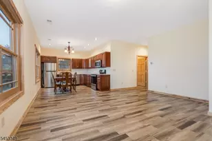 13 Johnston Dr, Bethlehem Township, NJ 08804 - Photo 9