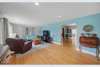 409 Ridge Road, South Brunswick Township, NJ 08810 - Photo 9