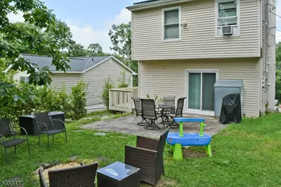 117 Vermont Trl, Hopatcong, NJ 07843 - Photo 21