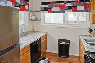 117 Vermont Trail, Hopatcong, NJ 07843 - Photo 11