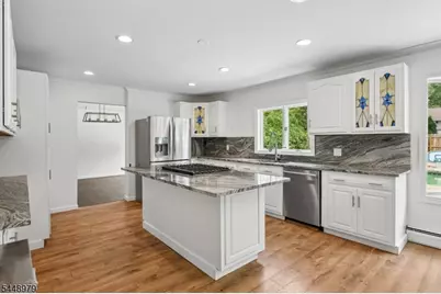 54 Canterbury Dr, Scotch Plains Township, NJ 07076 - Photo 13