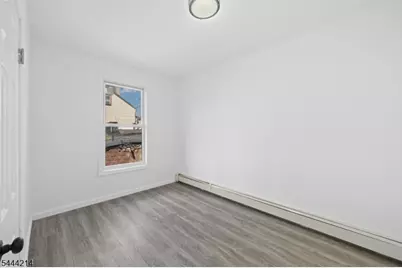 80 Wayne Ave, Paterson, NJ 07522 - Photo 19