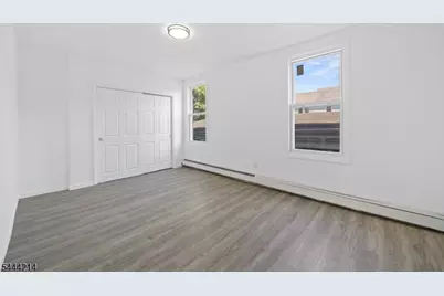 80 Wayne Ave, Paterson, NJ 07522 - Photo 17