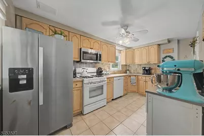 38 Duncan Ln, Rockaway, NJ 07866 - Photo 11