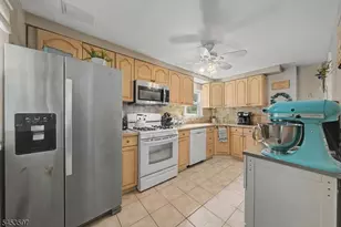 38 Duncan Ln, Rockaway, NJ 07866 - Photo 11