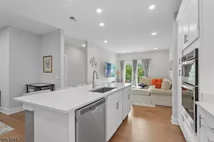 2 Vanderbilt Blvd, Florham Park, NJ 07932 - Photo 15