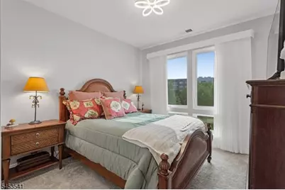 2 Vanderbilt Blvd #403, Florham Park, NJ 07932 - Photo 23