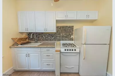 97 Berkeley Ave #2, Bloomfield Twp., NJ 07003 - Photo 9