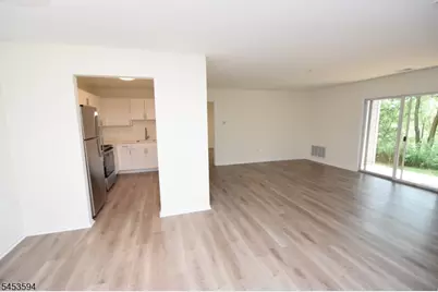 1311 King Ct, Green Brook Township, NJ 08812 - Photo 3