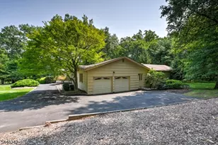 1250 Sherlin Dr, Bridgewater, NJ 08807 - Photo 23