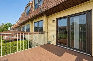 3003 N Oaks Blvd, North Brunswick Township, NJ 08902 - Photo 7