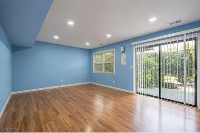 3003 North Oaks Boulevard, North Brunswick Township, NJ 08902 - Photo 21