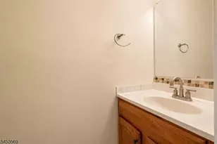 3003 N Oaks Blvd, North Brunswick Township, NJ 08902 - Photo 13
