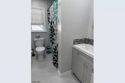 727 Gates Ter, Union Township, NJ 07083 - Photo 5