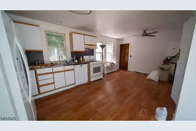 288 Paterson Ave, Little Falls Township, NJ 07424 - Photo 7