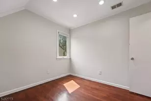 4 Arbor Ct, Livingston, NJ 07039 - Photo 31