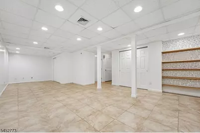 4 Arbor Ct, Livingston, NJ 07039 - Photo 33