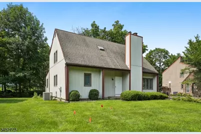 4 Arbor Ct, Livingston, NJ 07039 - Photo 3