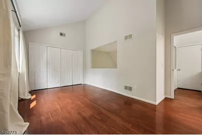 4 Arbor Ct, Livingston, NJ 07039 - Photo 27