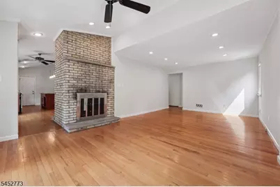 4 Arbor Ct, Livingston, NJ 07039 - Photo 17