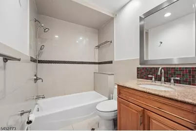 4 Arbor Ct, Livingston, NJ 07039 - Photo 21