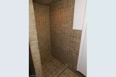 107 Stuyvesant Ave, Lyndhurst Township, NJ 07071 - Photo 7