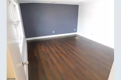 107 Stuyvesant Ave, Lyndhurst Township, NJ 07071 - Photo 11