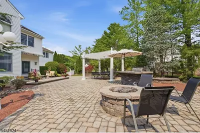 319 Valley View Cir, Freehold Township, NJ 07728 - Photo 43
