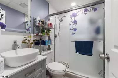 637 Myrtle St #4, Elizabeth, NJ 07202 - Photo 9