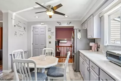 10 Independence Dr, Roselle, NJ 07203 - Photo 19
