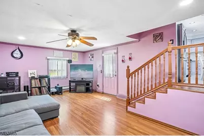 10 Independence Dr, Roselle, NJ 07203 - Photo 5