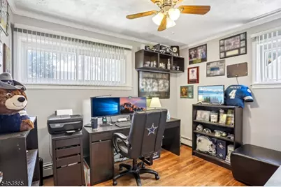 10 Independence Dr, Roselle, NJ 07203 - Photo 11