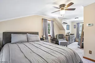 10 Independence Dr, Roselle, NJ 07203 - Photo 25