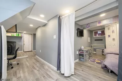 708 E Grand Ave, Rahway, NJ 07065 - Photo 27