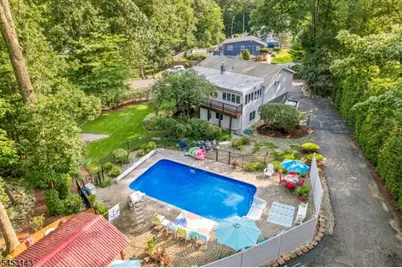 59 Shawnee Rd, Hopatcong, NJ 07843 - Photo 13