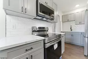60 Brainard St, Phillipsburg, NJ 08865 - Photo 13