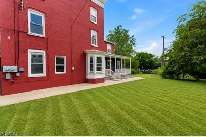 60 Brainard St, Phillipsburg, NJ 08865 - Photo 3