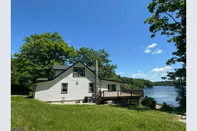 677 Warwick Tpke, West Milford, NJ 07421 - Photo 3