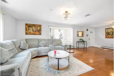 7 Henoch Ave, Clifton, NJ 07013 - Photo 9